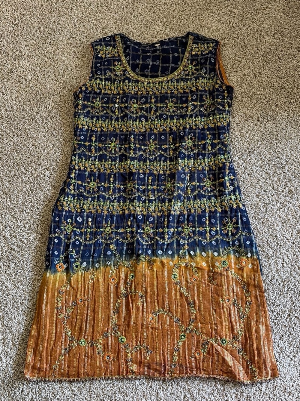 Sequin multicolor dress with beautiful detailing